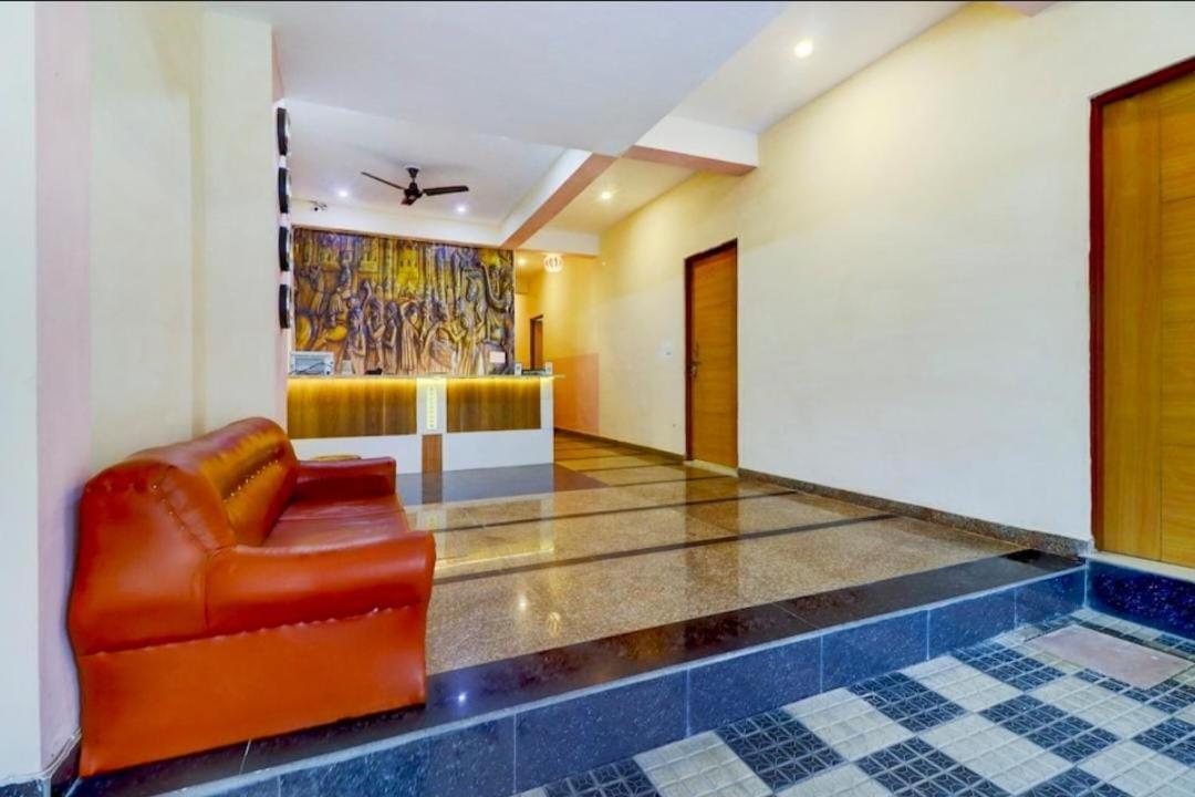 Hotel Divine Агра Экстерьер фото